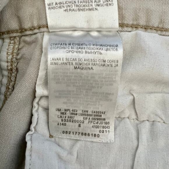 Dockers Cargo Shorts Men's W40 Khaki W/ hook and loop Flap Cargo Pockets - Picture 10 of 11